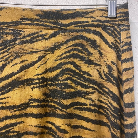 H&M Tan High Waist Tiger Animal Print Midi Skirt - Picture 5 of 6